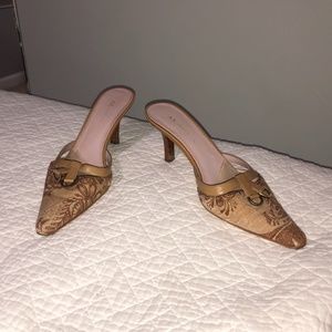 Anne Klein Kitten Heels Pointed Toe Tan 6.5